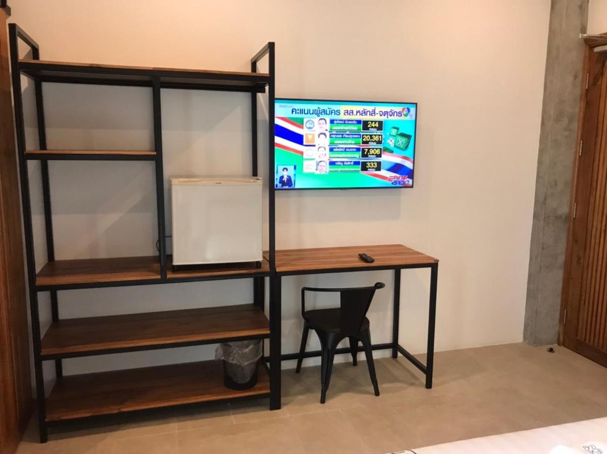 Khách sạn Loft 202