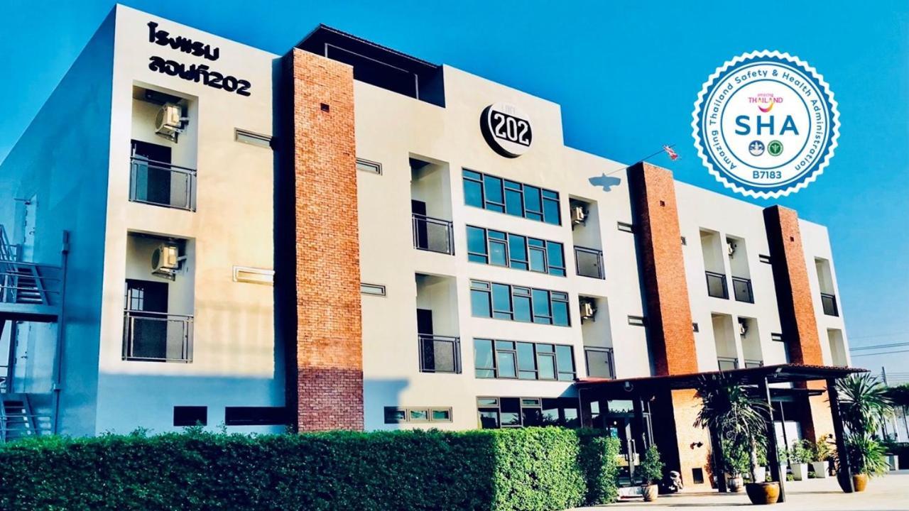 Khách sạn Loft 202
